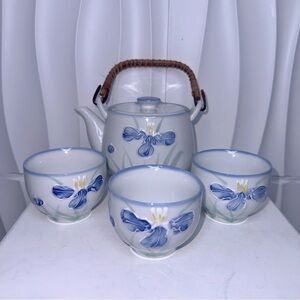 MCI Vintage Tea Pot and Cups